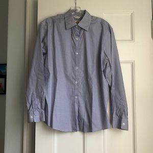 Lovely periwinkle gingham shirt!